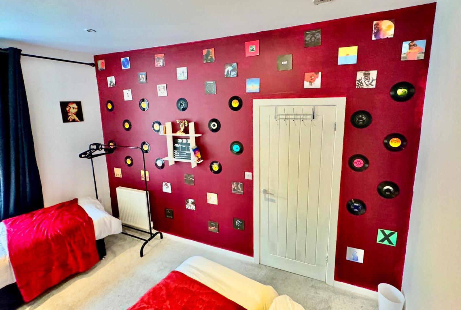 Three Bedroom House By Peacegrove Homes Short Lets & Serviced Accommodation Brighton With Free Wifi & Pet Friendly エクステリア 写真